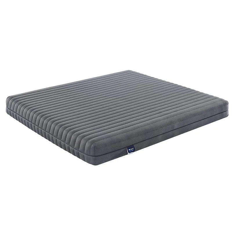 Nagy sűrűségű, légáteresztő hab matrac